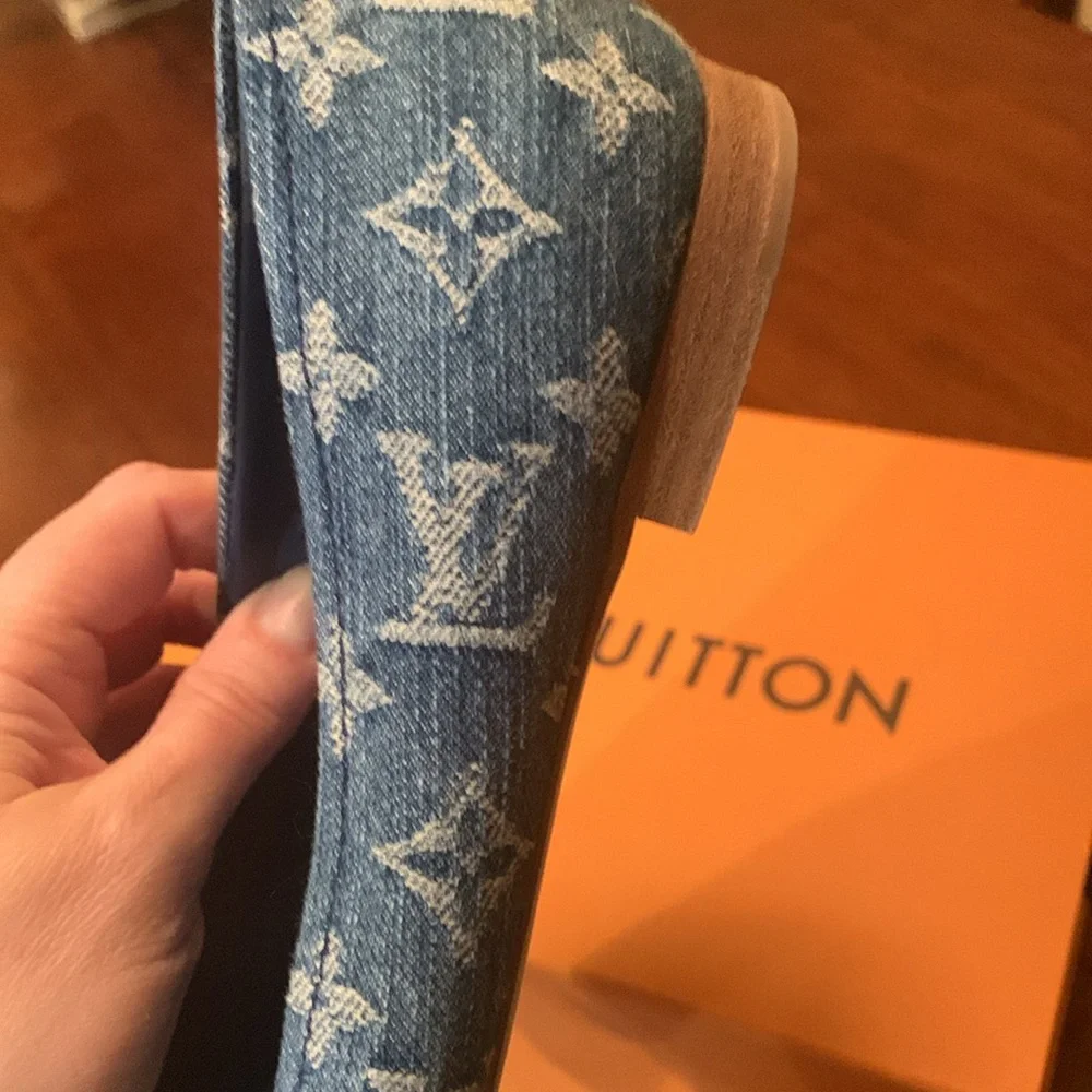 Absolutely stunning limited edition authentic Louis  Vuitton denim shoes 37.5 - Picture 8 of 17